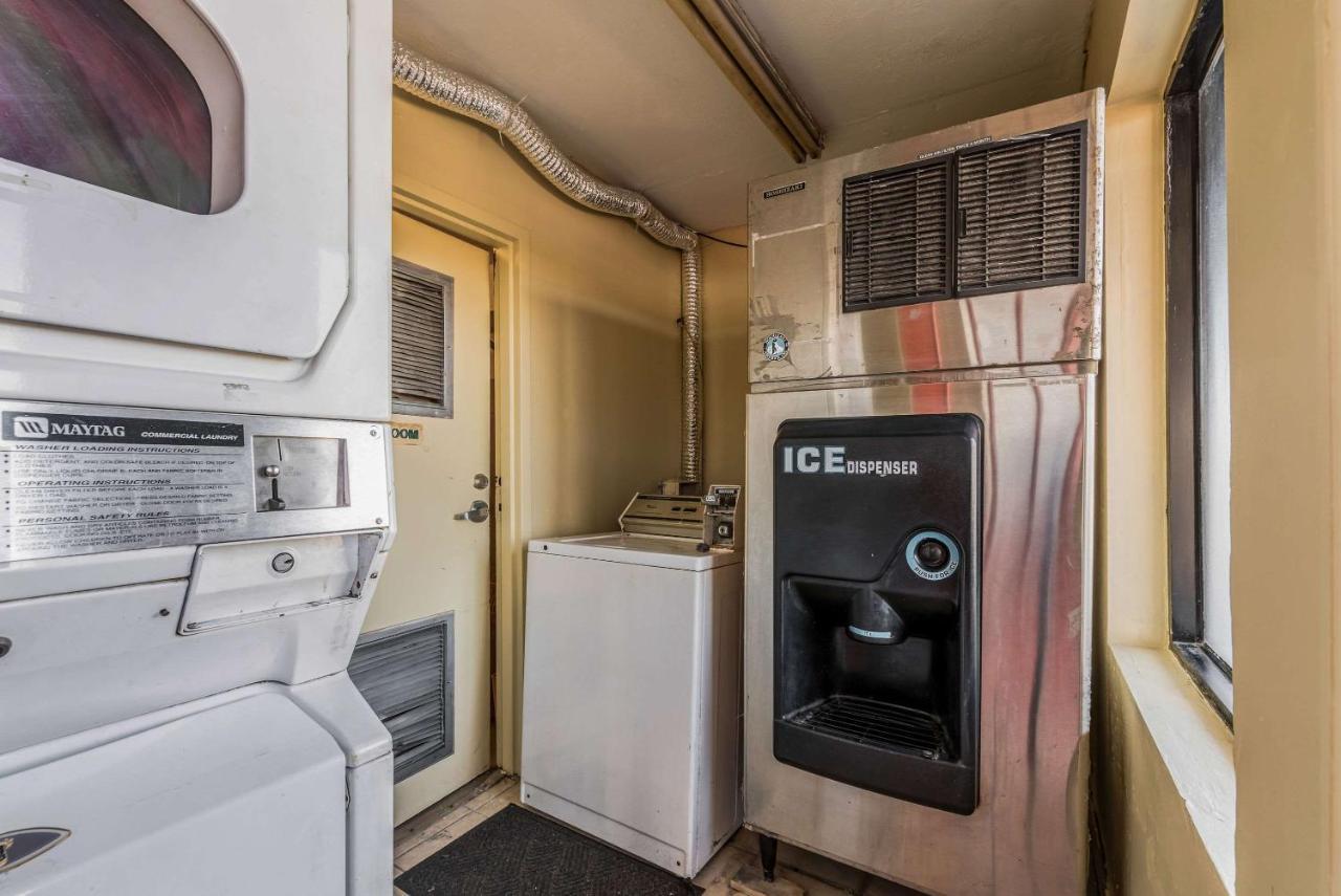 Lodge Econo Athens