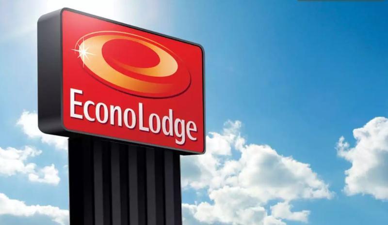 Lodge Econo *